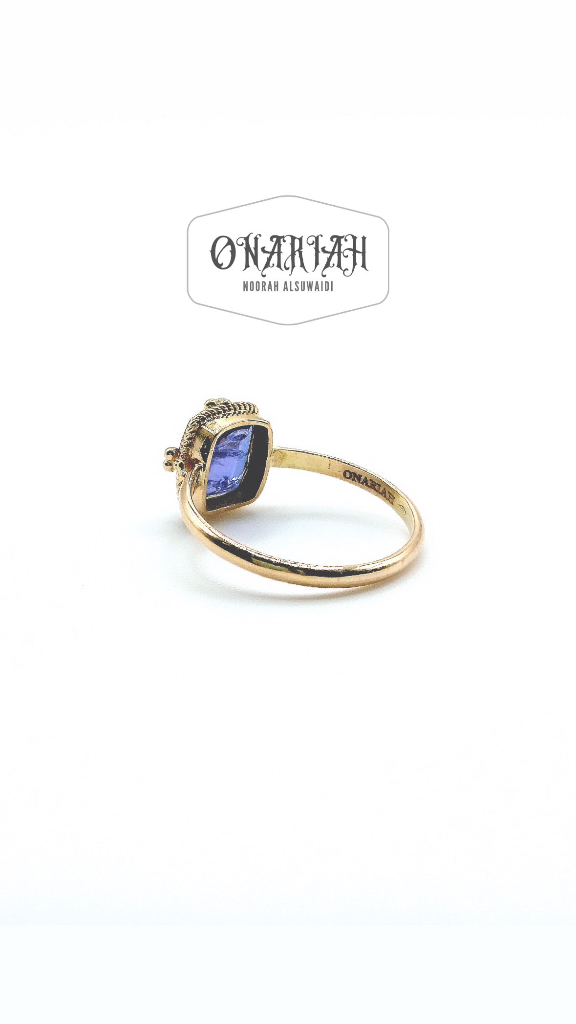 Victorian Frame 18k Gold Ring