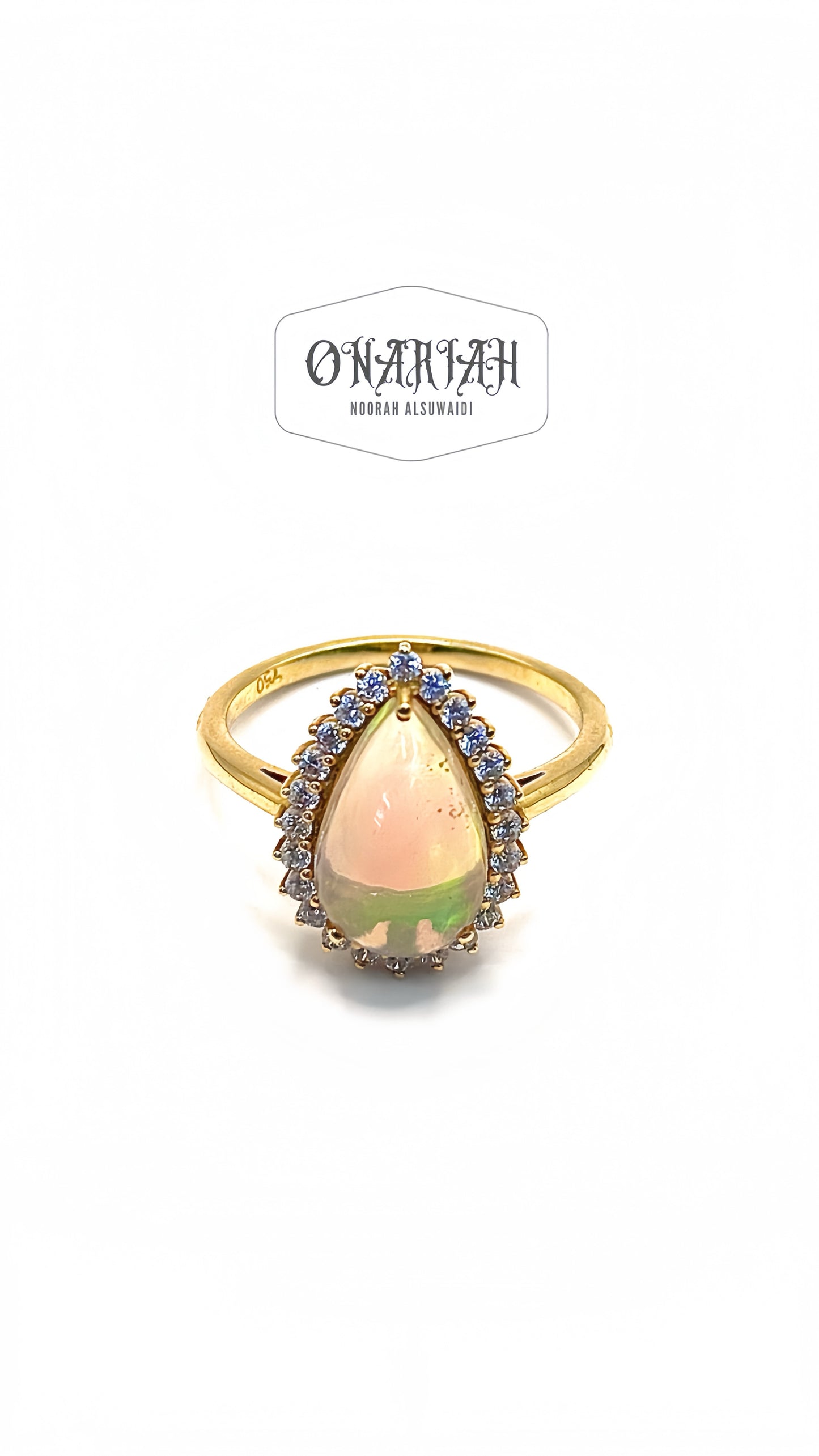 Wellow Opal Ring