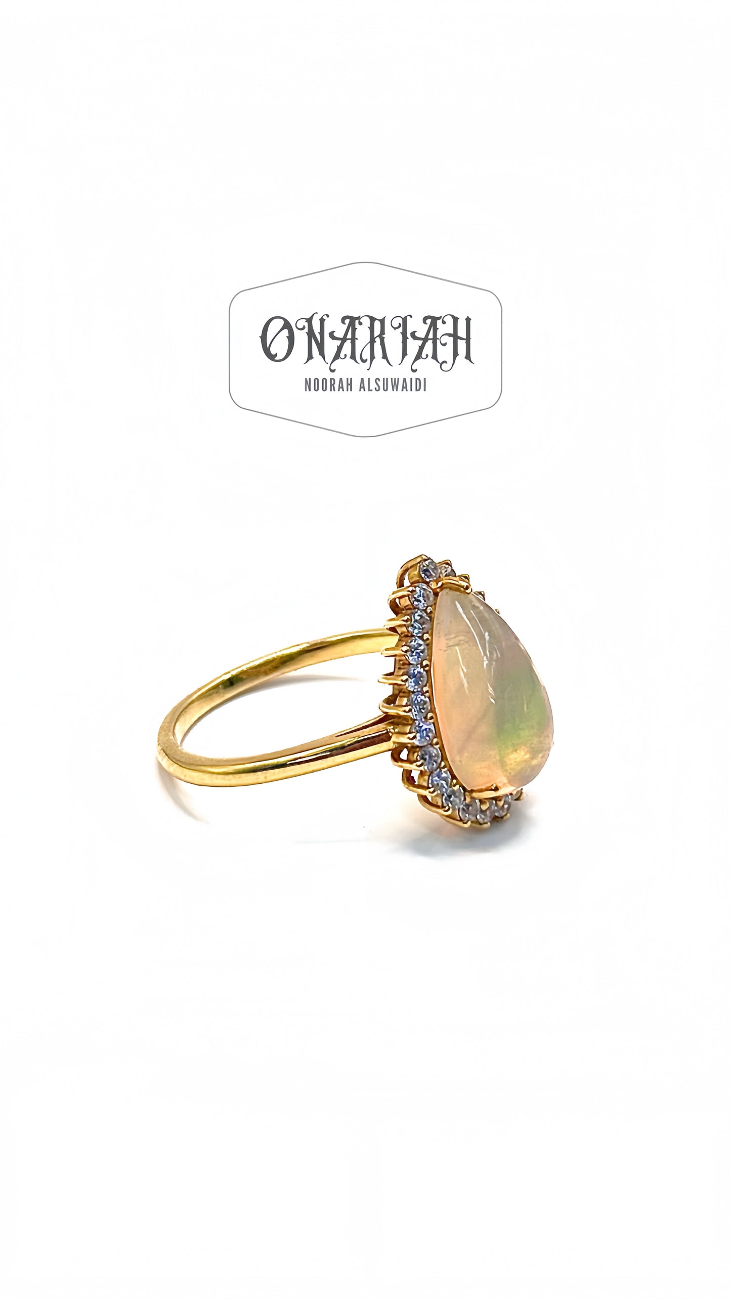 Wellow Opal Ring