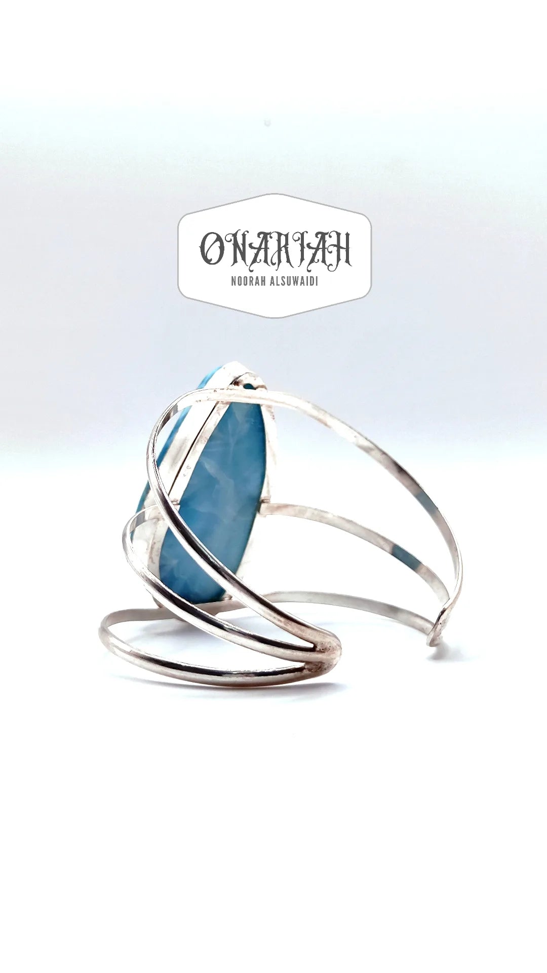 Gaia Larinar Cuff