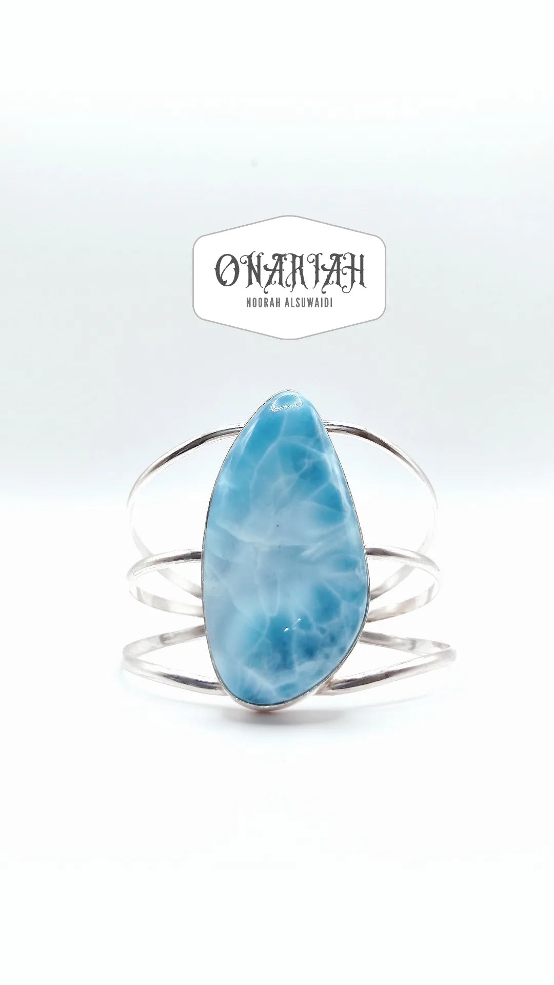 Gaia Larinar Cuff
