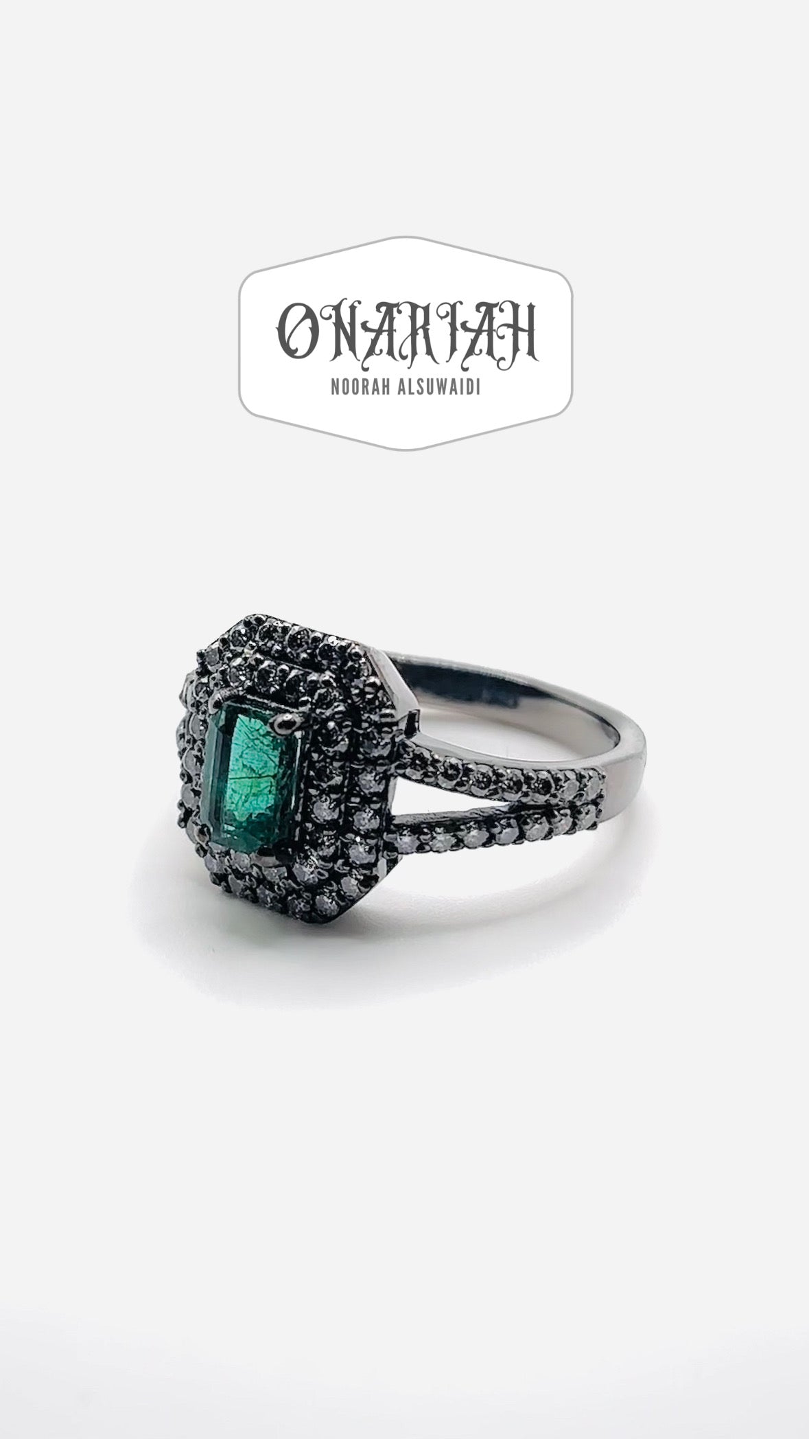 Gothika Emerald Ring