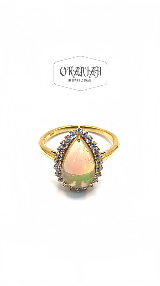 Wellow Opal Ring